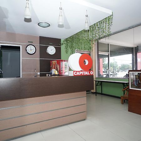Capital O 2885 Hemra Hotel Balikpapan  Ngoại thất bức ảnh