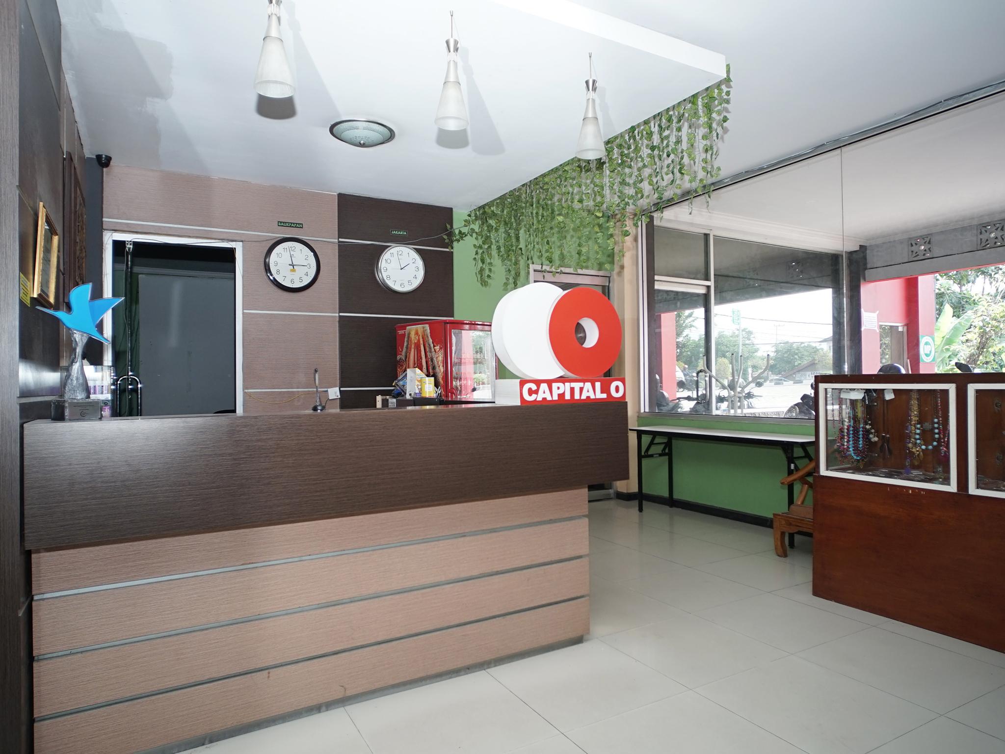 Capital O 2885 Hemra Hotel Balikpapan  Ngoại thất bức ảnh