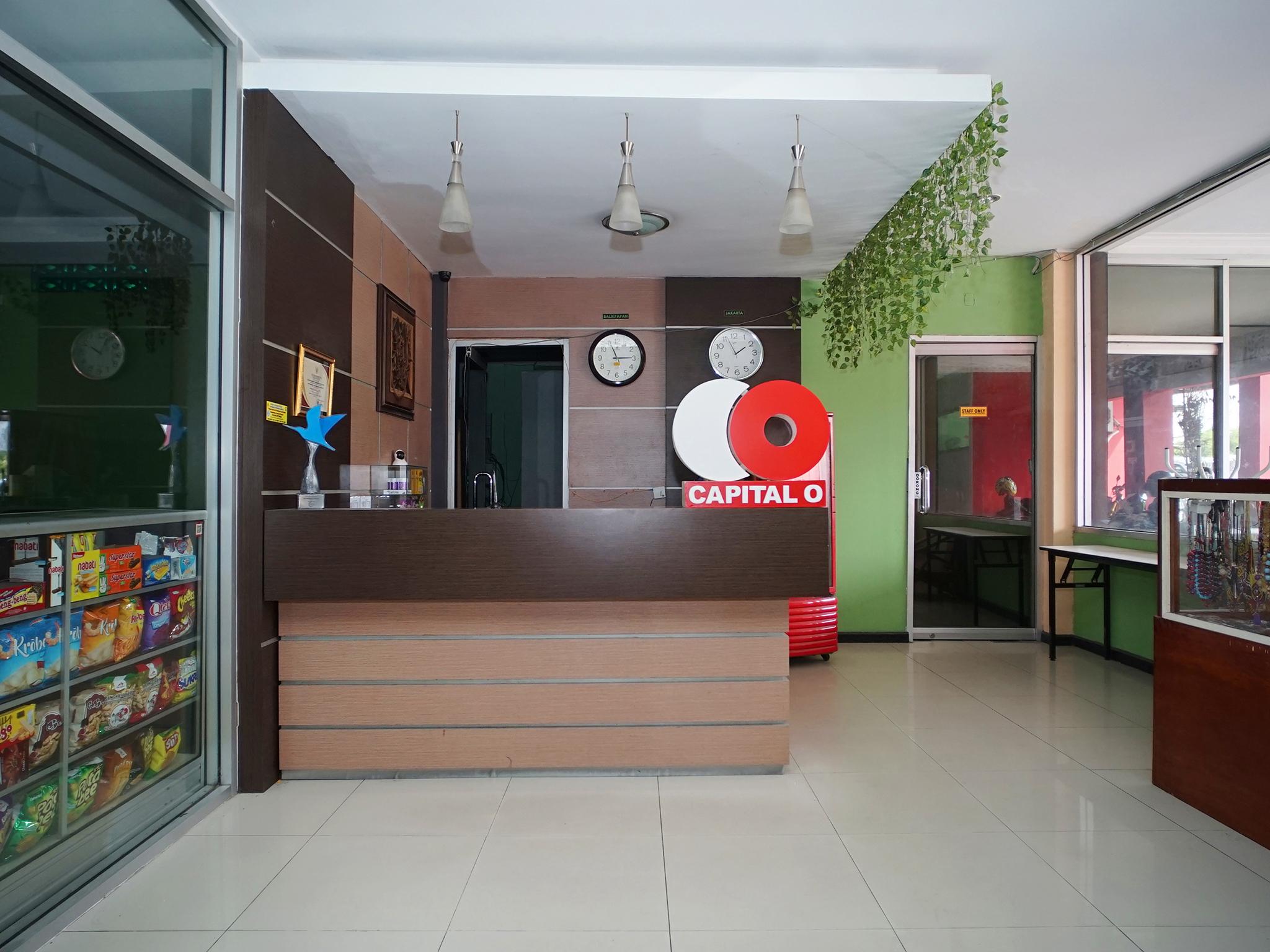 Capital O 2885 Hemra Hotel Balikpapan  Ngoại thất bức ảnh